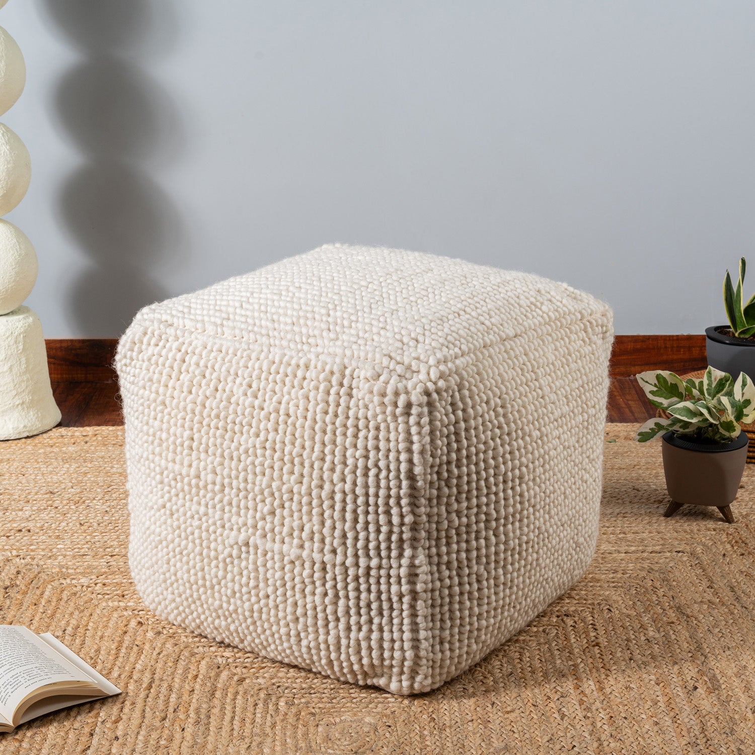 Ivory Chunky Wool Pouf