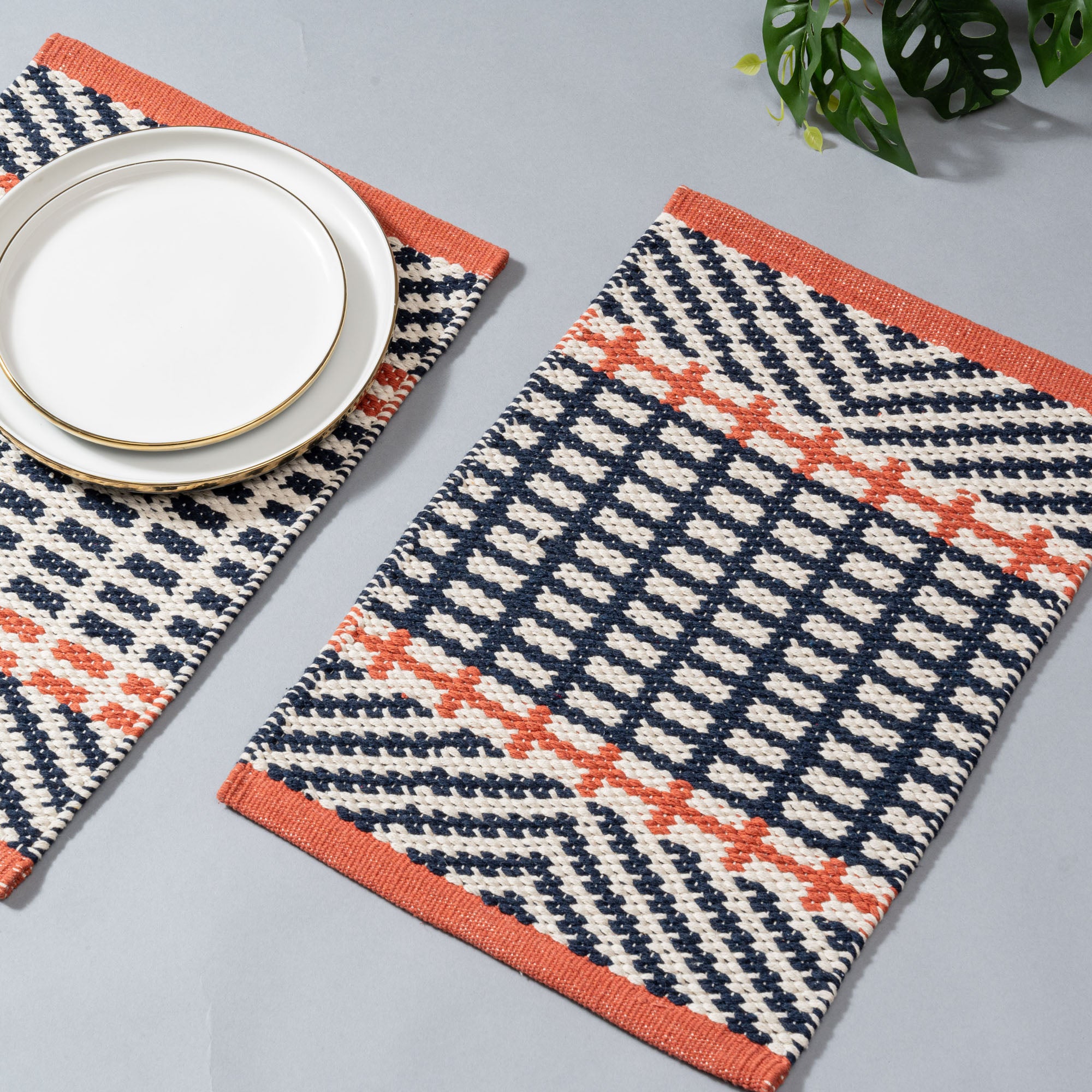 Whisper Weave Table Runner - Gift Set