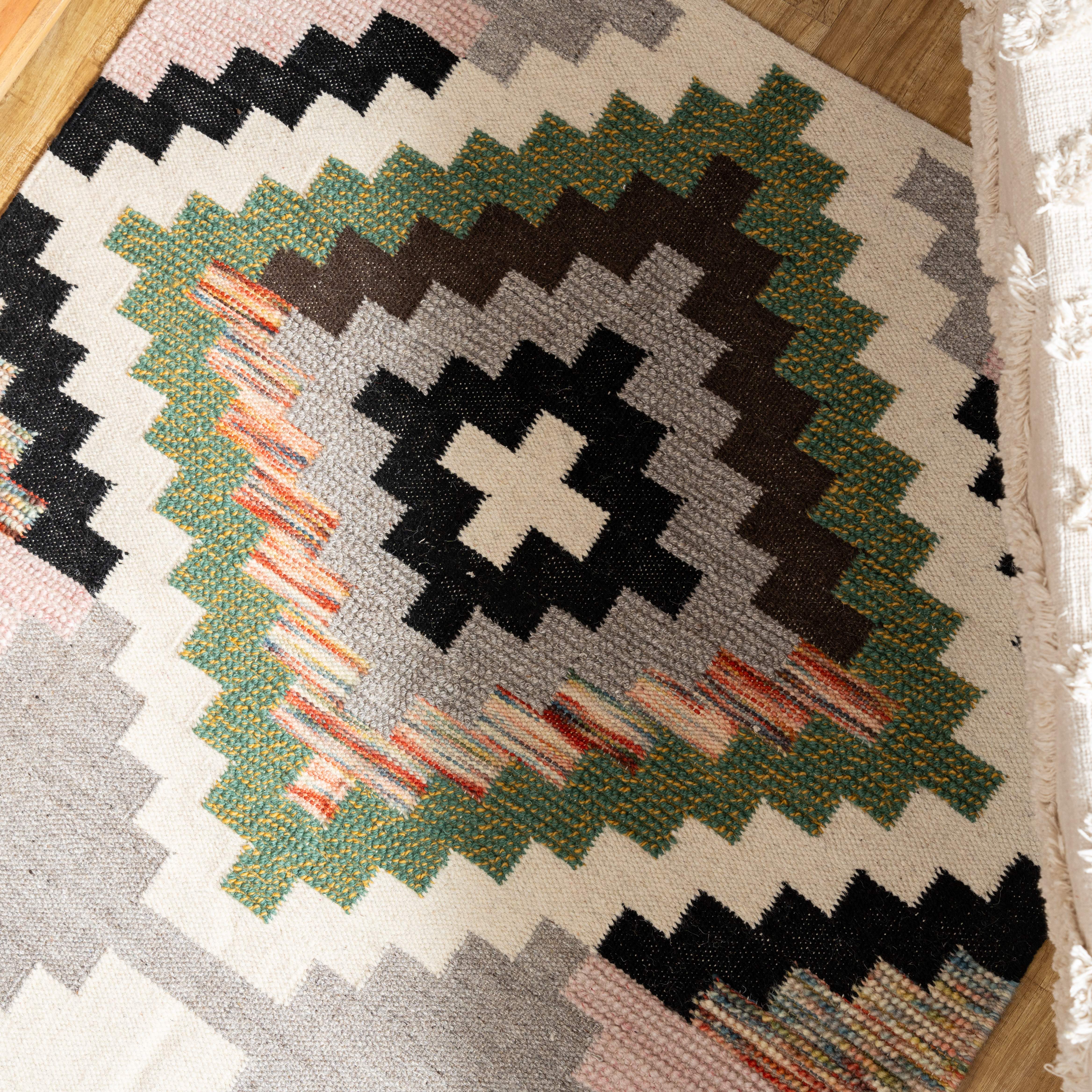 Ikat Illusion Kilim Rug